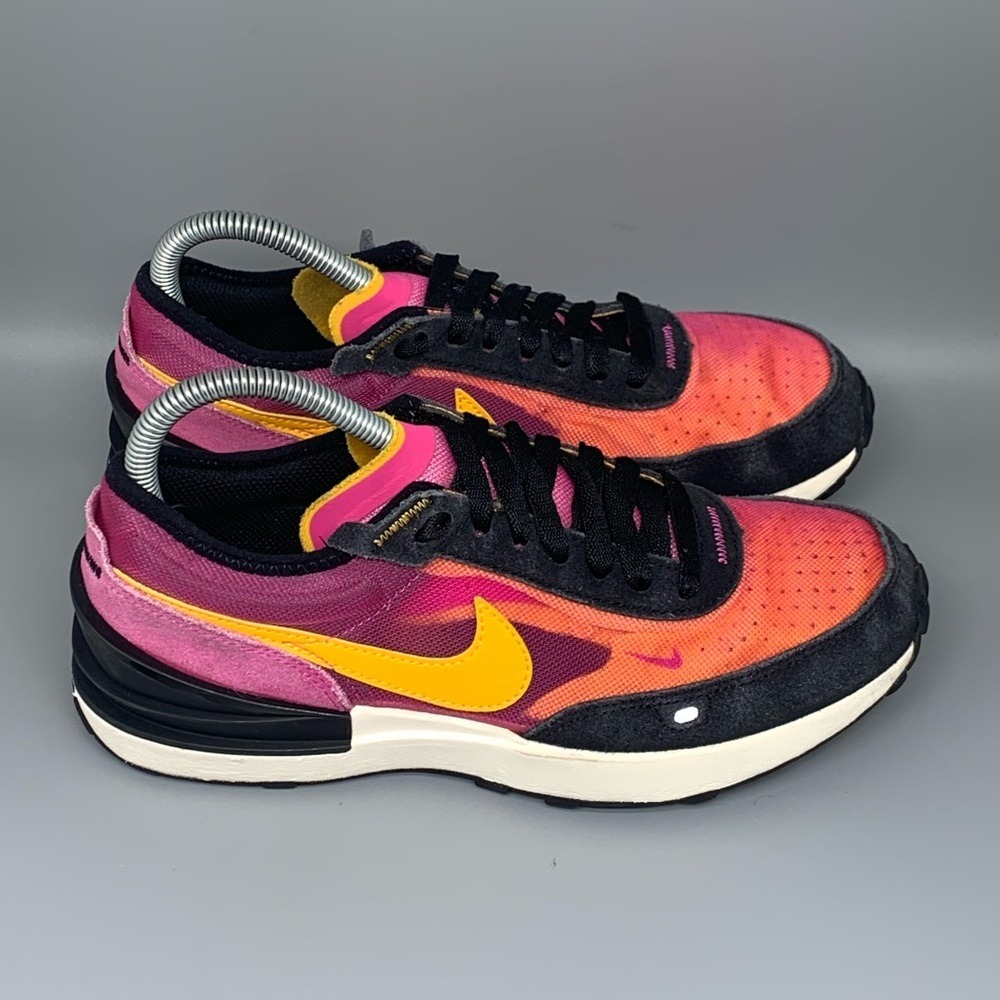Nike Waffle‎ One Fuchsia Gold Black Running Shoes DC0481-600 Mens 5.5 Women's 7